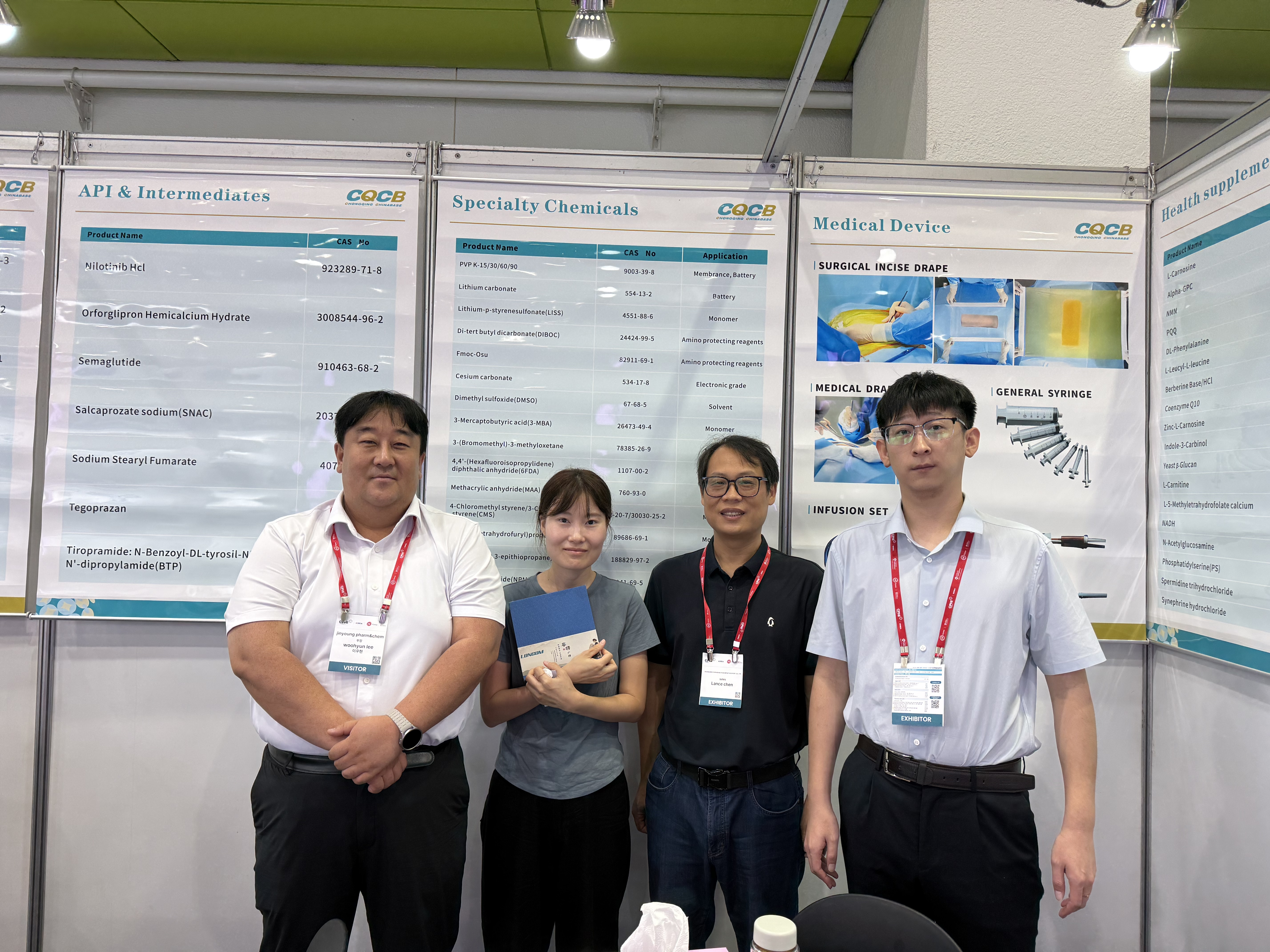 Loncom Pharmaceutical team at CPHI Korea 2026 exhibition booth in Seoul COEX